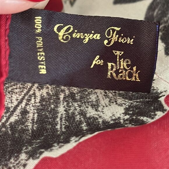 Vintage Cinzia Fioni Leaf Print Red, Black, Gold, Orange, Tan  Large Scarf - Picture 8 of 10